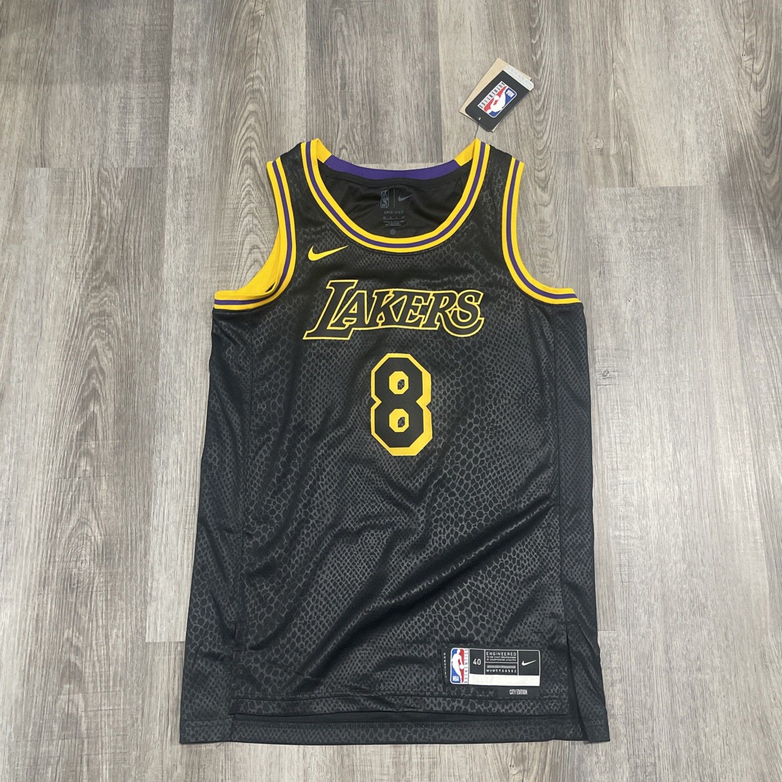 New Kobe Gift Of Mamba Mens City Edition Swingman Jersey (Fn7297-010) Size Small